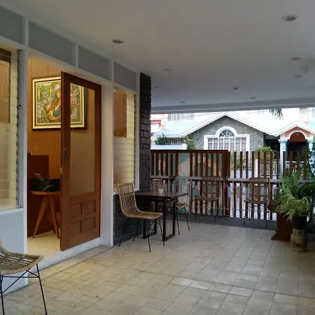Sarita Bed And Breakfast-2